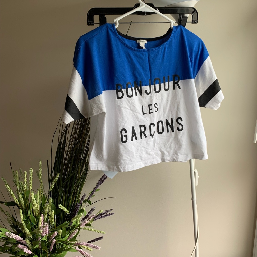 graphic tee slight crop and oversize // blue white